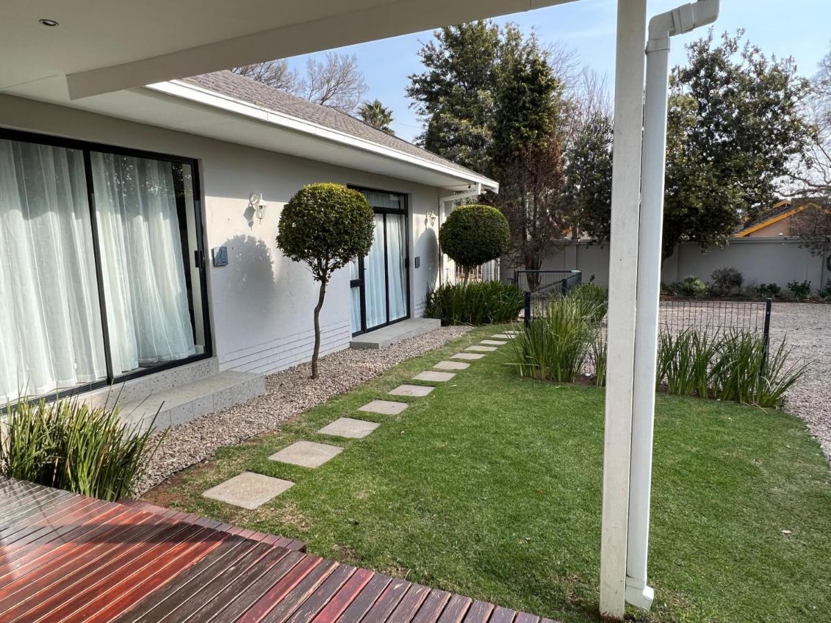 Le'Ciara Luxury Guest House Γιοχάνεσμπουργκ Εξωτερικό φωτογραφία