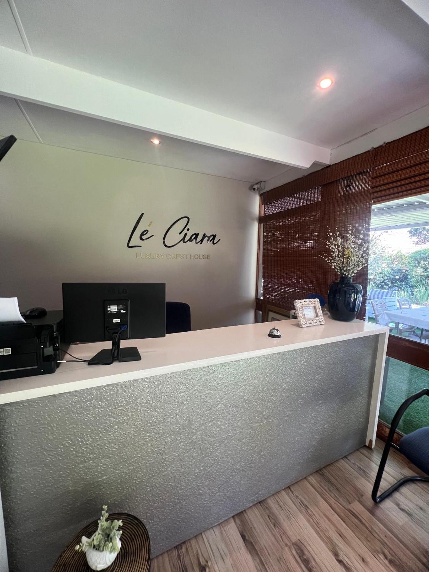 Le'Ciara Luxury Guest House Γιοχάνεσμπουργκ Εξωτερικό φωτογραφία